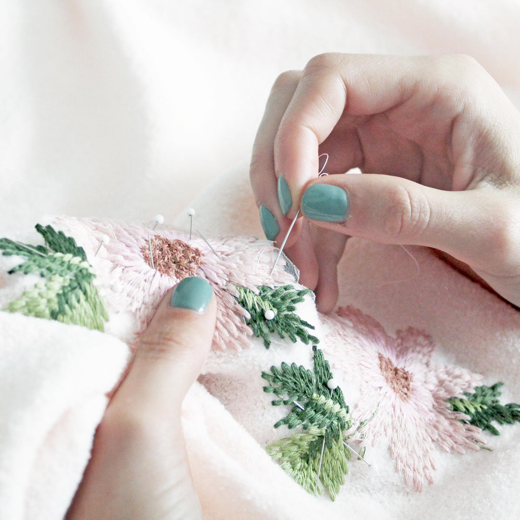 How To Sew By Hand: A Sewing Needle Guide