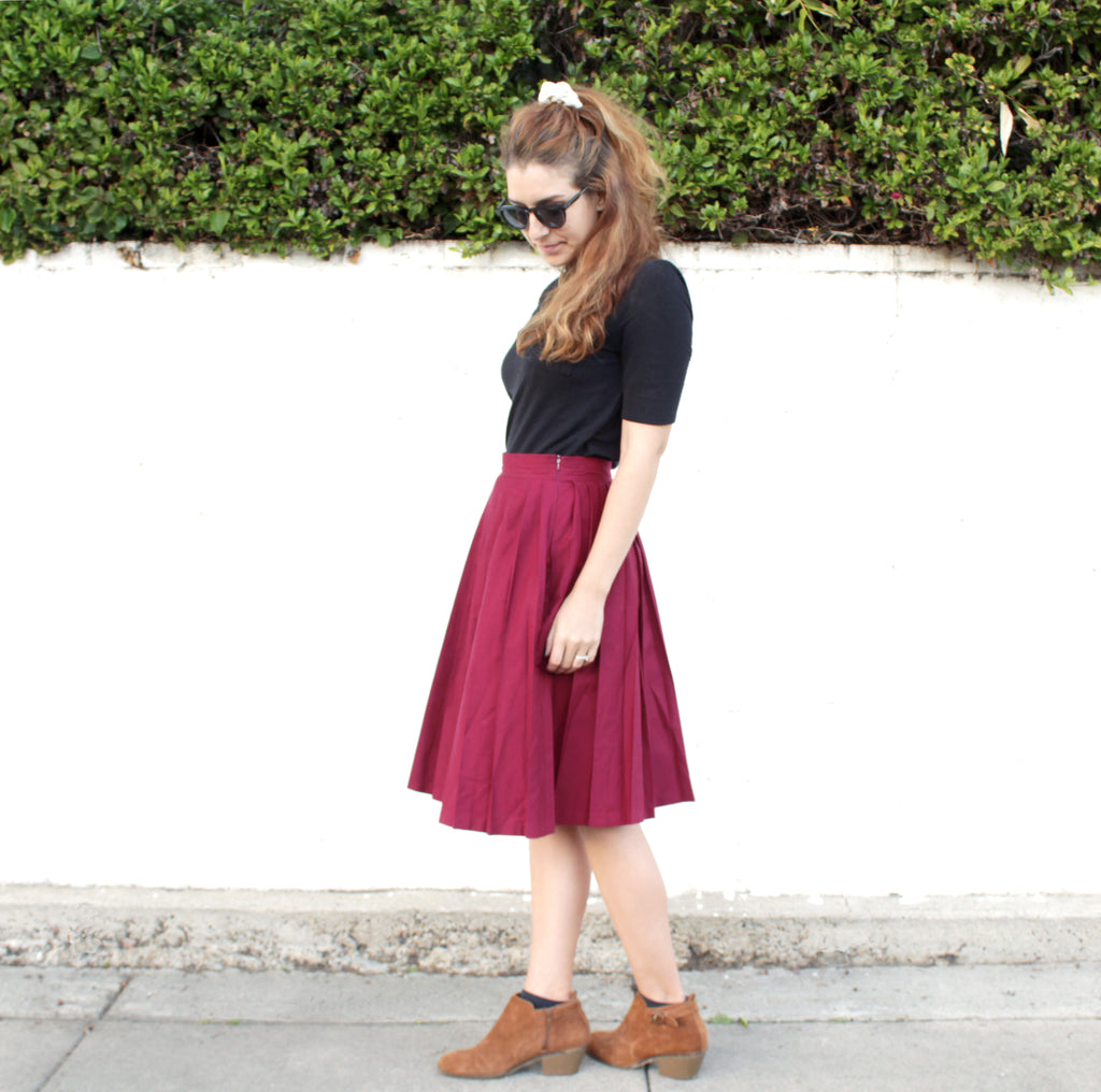 how to iron pleats back into a dress Get the wrinkles out of this dress without ruining the pleats? : r/howto