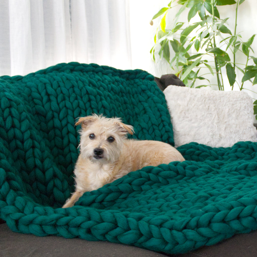 How to make a DIY chunky knit blanket