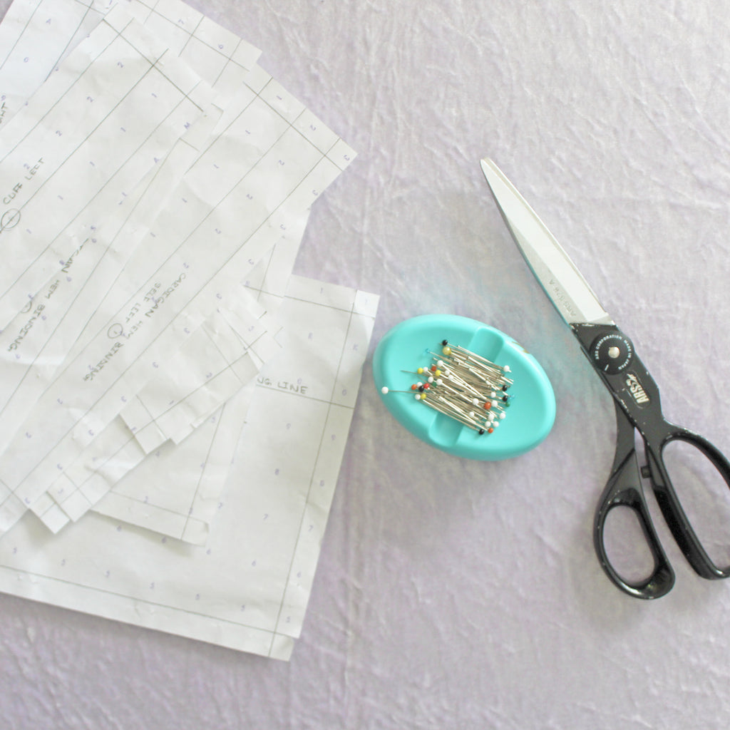 How To Cut A Sewing Pattern Featured Image